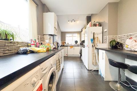 4 bedroom terraced house to rent, Boston Road, Bristol BS7