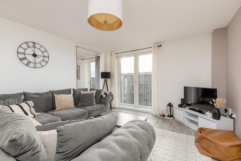 3 bedroom flat for sale, Flat 8, 2 Saltire Square, Granton, EH5 1PR