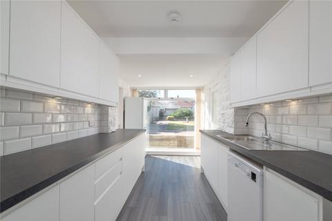22 Duddingston Park South, Edinburgh, EH15 3PB