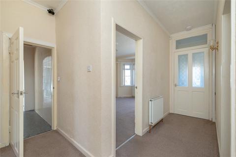 22 Duddingston Park South, Edinburgh, EH15 3PB