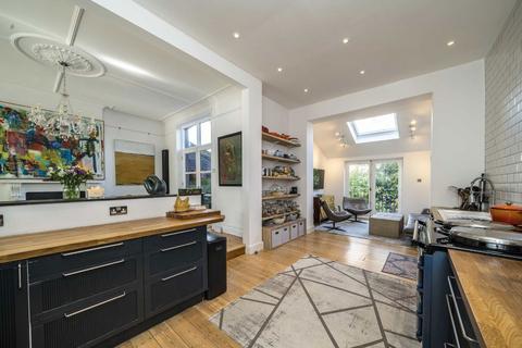 5 bedroom semi-detached house for sale, Streatham Common North, London SW16