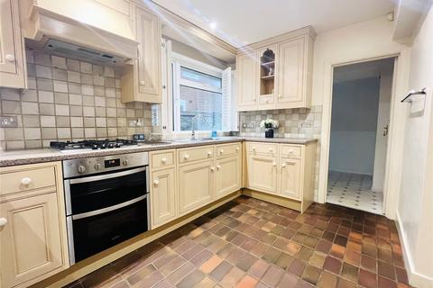 3 bedroom detached house to rent, Coastal Road, East Preston, Littlehampton, West Sussex, BN16