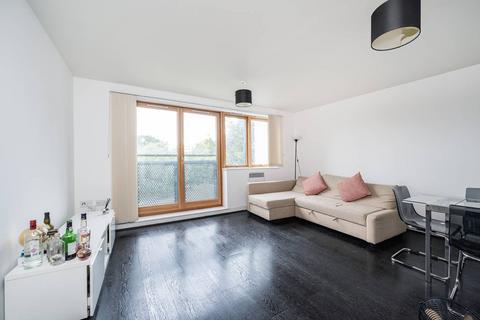 2 bedroom flat to rent, 3 Meath Crescent, London E2