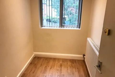 3 bedroom semi-detached house to rent, Stevens Cottages, Willesden Green