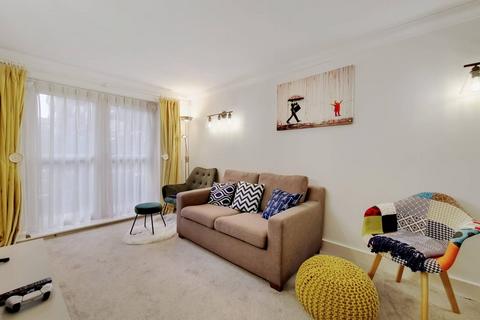 1 bedroom flat to rent, Essex Road, Islington, London, N1