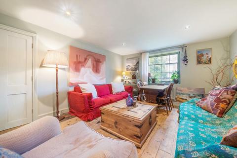 Flat A, 53 Loughborough Park, London, SW9 8TP