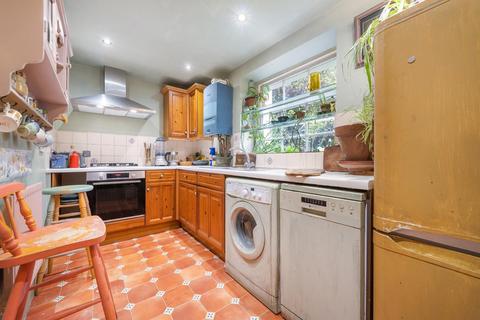 Flat A, 53 Loughborough Park, London, SW9 8TP