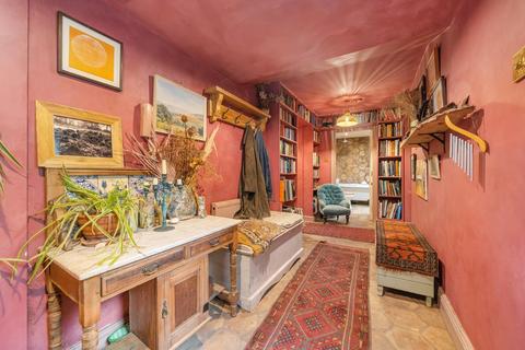Flat A, 53 Loughborough Park, London, SW9 8TP