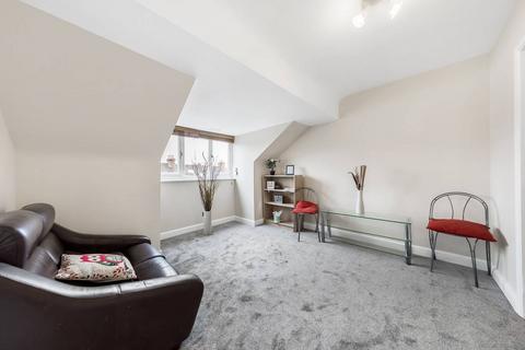 2 bedroom flat to rent, Gleneagle Road, Streatham, London, SW16