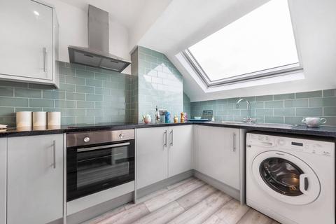 2 bedroom flat to rent, Gleneagle Road, Streatham, London, SW16