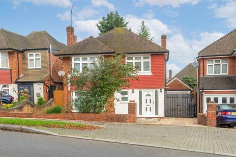 4 bedroom semi-detached house to rent, Sudbury Court Road, Harrow, HA1