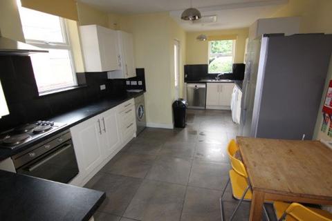 6 bedroom house to rent, Trevelyan Road, West Bridgford NG2