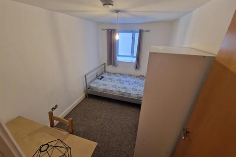 2 bedroom flat to rent, Derby Road, Nottingham NG1