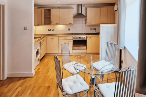 2 bedroom flat to rent, Derby Road, Nottingham NG1