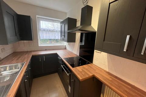 3 bedroom house to rent, Edilom Road, Manchester