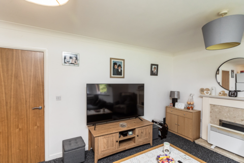 2 bedroom flat for sale, Bellmer Close, Barnsley S71