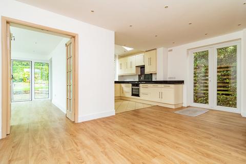 4 bedroom house to rent, Branksome Hill Road , Talbot Woods , Bournemouth