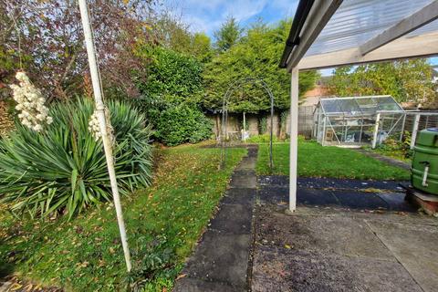35 Froxmere Road, Crowle, Worcester, WR7 4AN