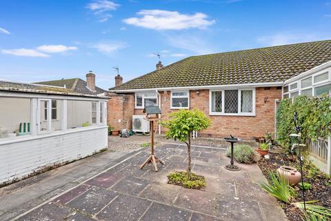 35 Froxmere Road, Crowle, Worcester, WR7 4AN