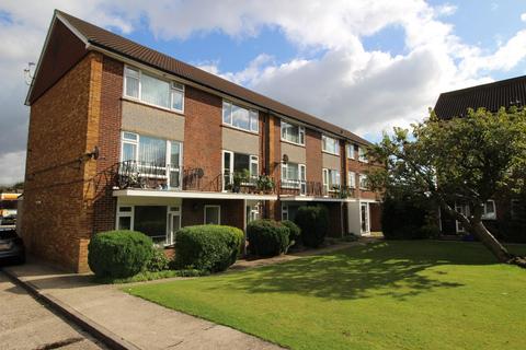 2 bedroom ground floor maisonette for sale, Clifton Court, Marlow Road, Cressex, High Wycombe, HP11