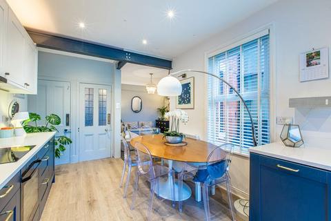 45 Sutherland Avenue, Leeds, LS8 1BY