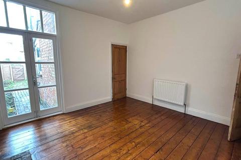 2 bedroom house to rent, Tudor Road, Birmingham B13