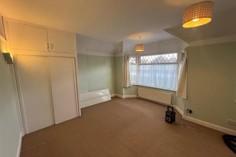 2 bedroom semi-detached house to rent, Maytree Crescent, Watford WD24