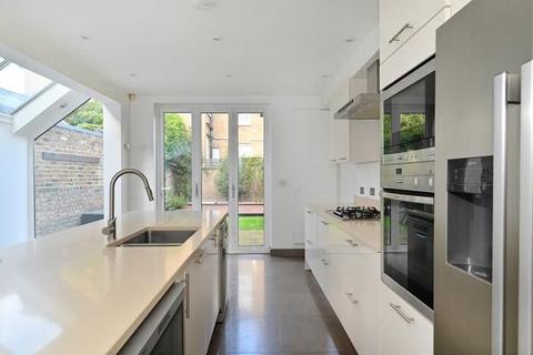 4 bedroom terraced house to rent, Oxford Gardens, W10