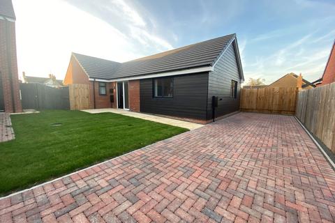 3 bedroom detached bungalow for sale, Spire View, PETERBOROUGH PE7