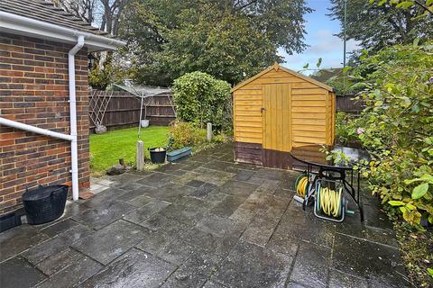 1 Andrew Close, Rustington, Littlehampton, BN16 3QE
