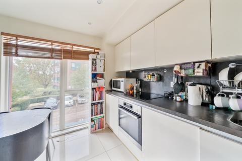 2 bedroom apartment for sale, Shearwater Drive, London NW9