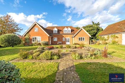 4 bedroom detached house to rent, Church Lane, Great Brickhill, Buckinghamshire, MK17