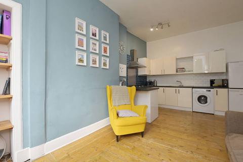 Flat 3f1, 12 Jameson Place, Edinburgh, EH6 8PB