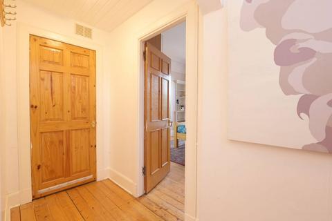 Flat 3f1, 12 Jameson Place, Edinburgh, EH6 8PB