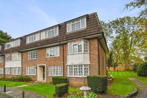 29, Queensfield Court London Road, Sutton, SM3 8JD