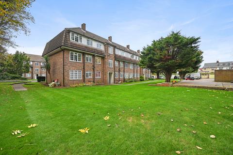 29, Queensfield Court London Road, Sutton, SM3 8JD