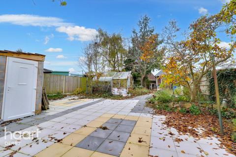 6 Cairns Close, Mickleover, Derby, DE3 9LW