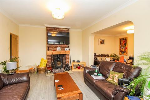 4 bedroom detached house for sale, Stannard Well Lane, Wakefield WF4