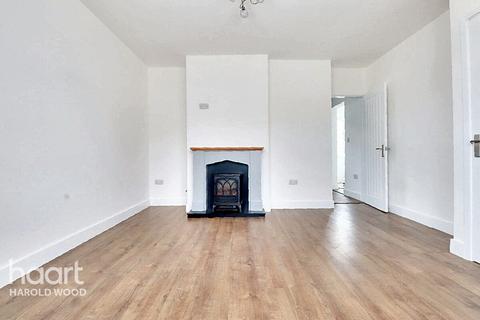 13 Redruth Road, Romford, RM3 9SL