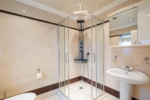 12 Fetherston Grange, Hockley Heath, Solihull, B94 6PX