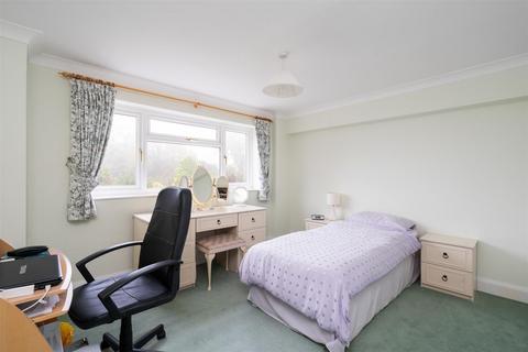 12 Fetherston Grange, Hockley Heath, Solihull, B94 6PX