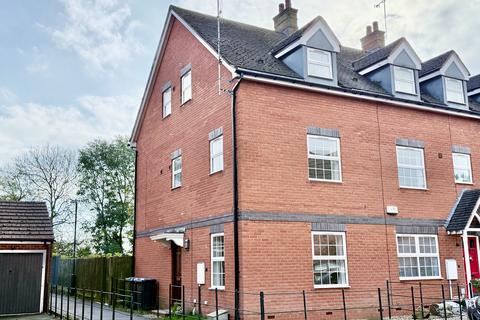 4 bedroom end of terrace house for sale, Sandown Close, Stratford-upon-Avon CV37