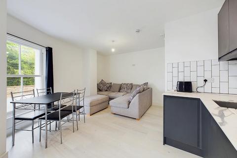 4 bedroom apartment to rent, Henbury Road, Bristol BS9