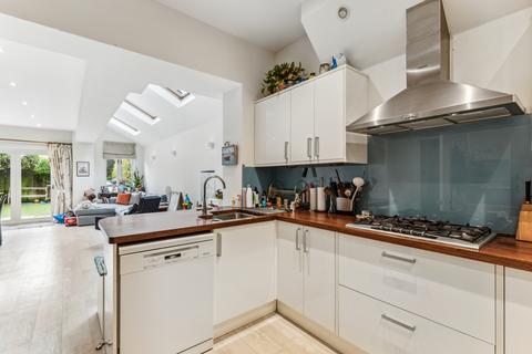 5 bedroom terraced house for sale, Chestnut Grove, London, SW12