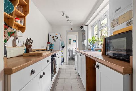 2 bedroom semi-detached house for sale, Worplesdon Road, Guildford