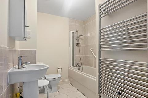 2 bedroom flat for sale, Mills Way, Barnstaple EX31