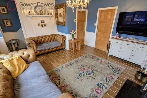 3 bedroom terraced house for sale, Bowerman Road, Chadwell St.Mary