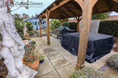 7 Bowerman Road, Grays, RM16 4EH