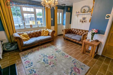 7 Bowerman Road, Grays, RM16 4EH