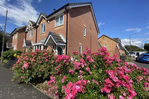 3 bedroom semi-detached house to rent, Eaton Close, Derby DE65